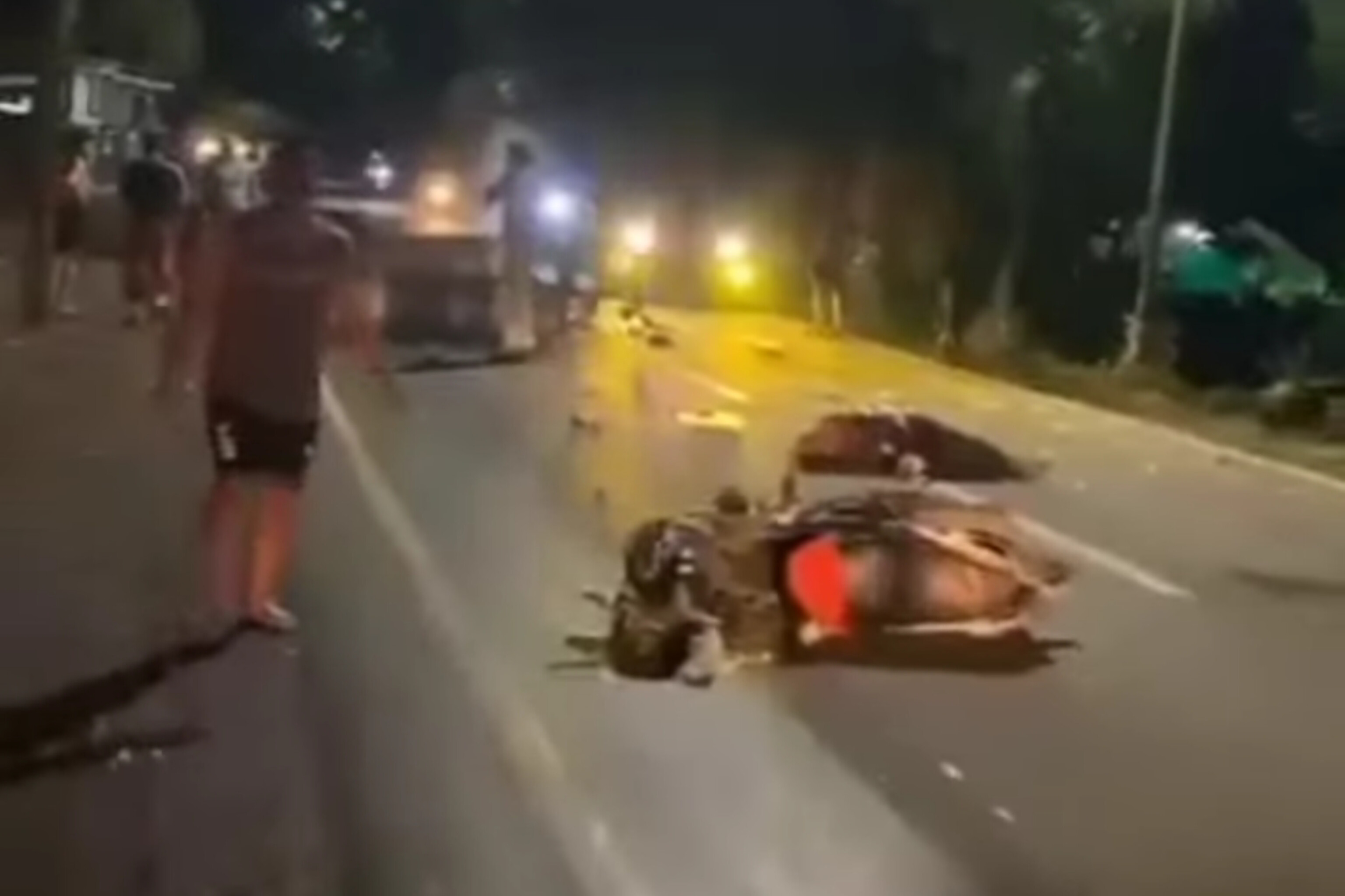 Penjual Bakso Jadi Korban Lakalantas di Depan SPBU Jawi-Jawi Maros