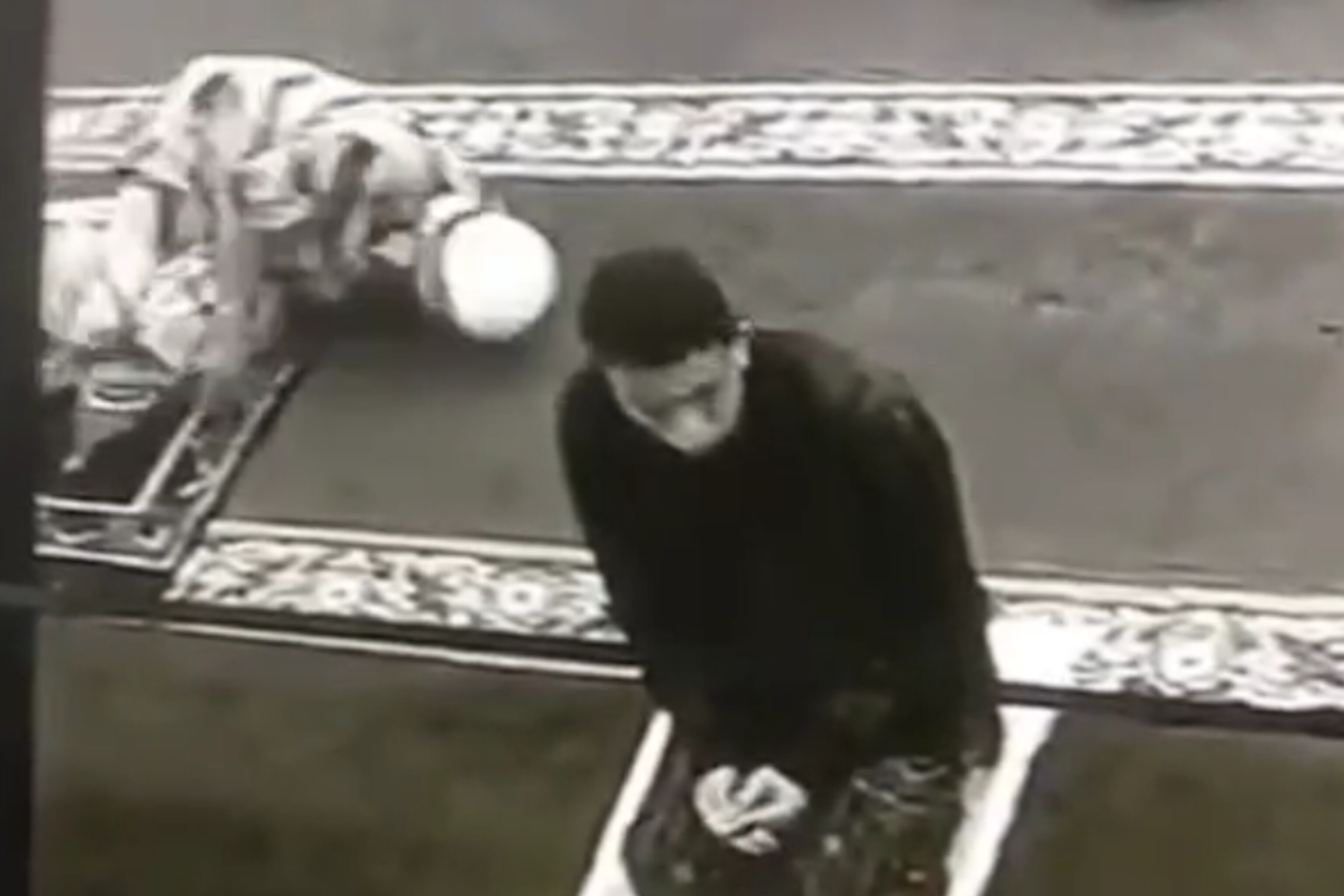 Husnul Khatimah: H. Hambali Wafat Saat Shalat Sunnah Qobliah Isya di Masjid Belang-Belang, Maros