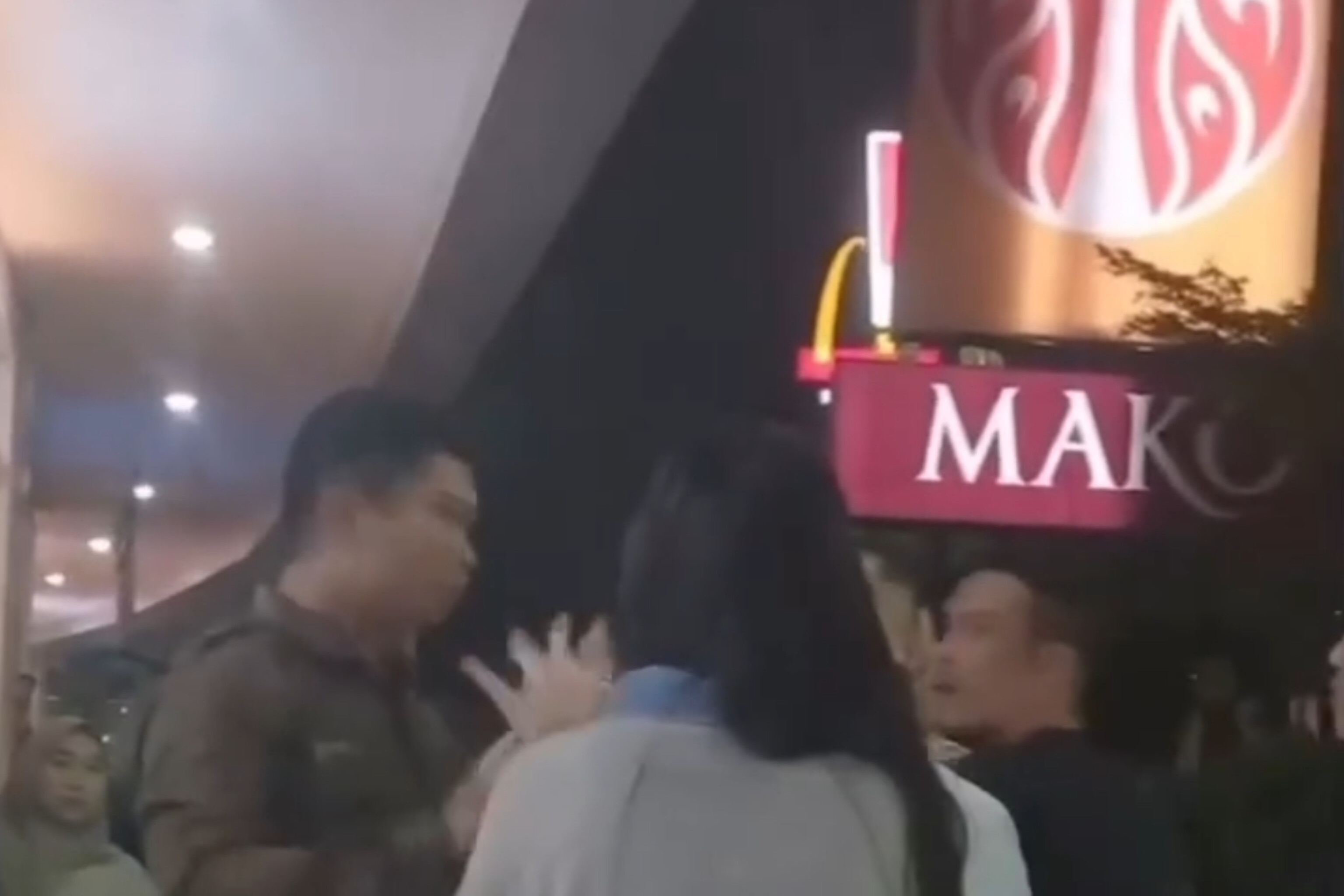 Istri Sah Grebek Suami dan Pelakor di Salah Satu Mall Ternama di Makassar!