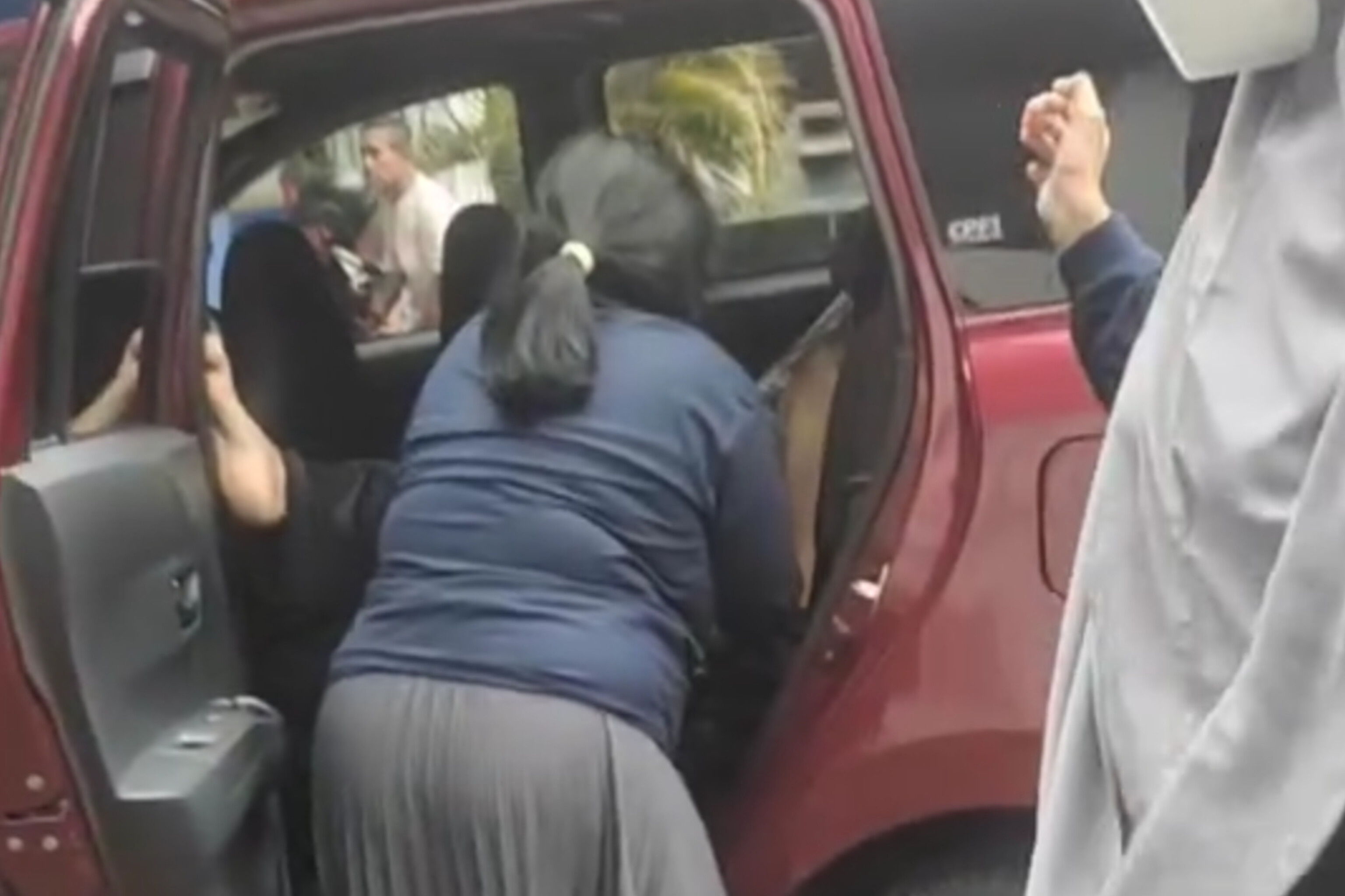 Kejutan di Ujung Perjalanan: Penumpang Melahirkan Saat Tiba di Puskesmas, Diantar oleh Salah Satu Driver Grab Online | 11 April 2025